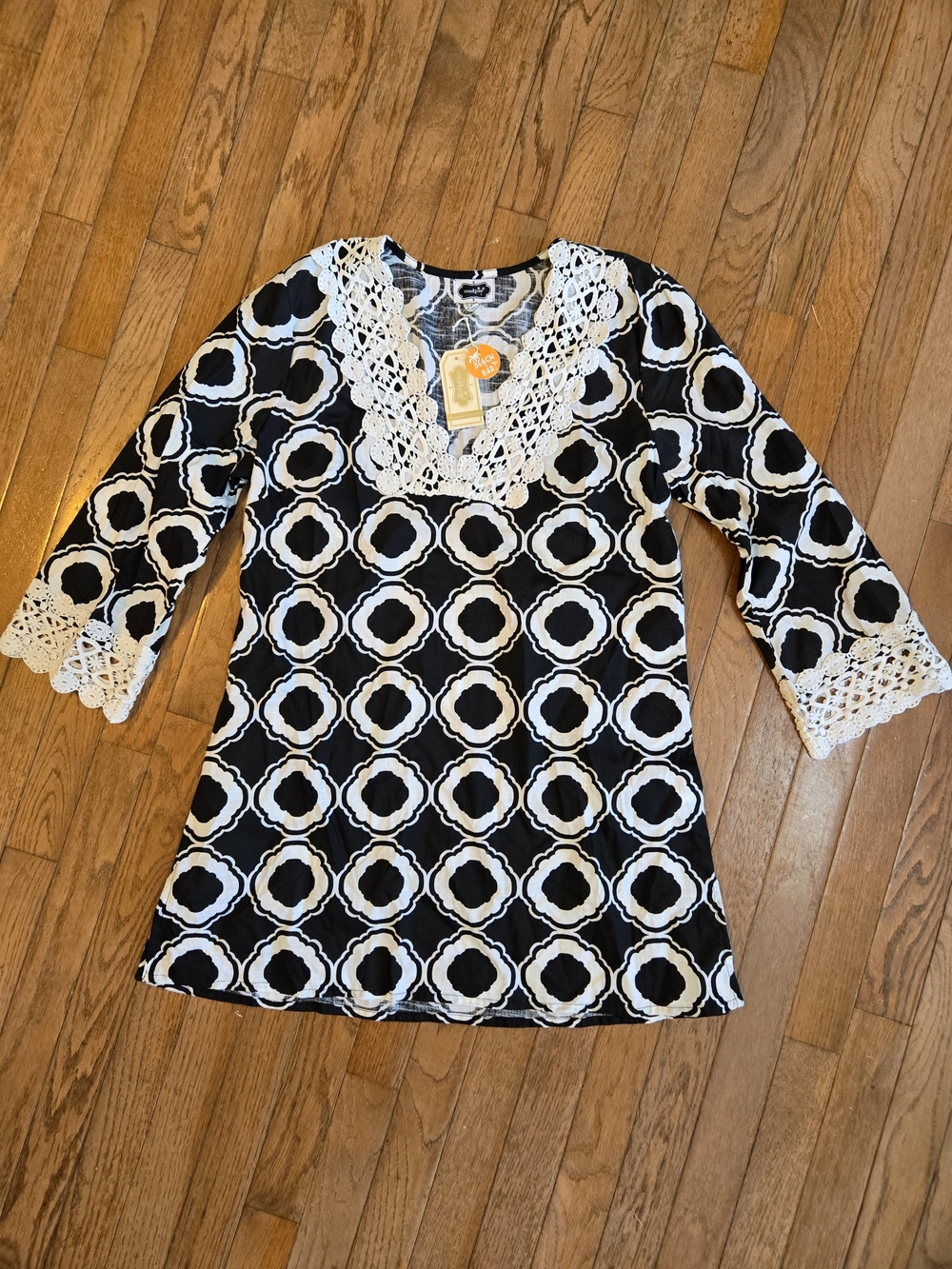 Mud Pie Black and White Crochet-Trim Geometric Tunic